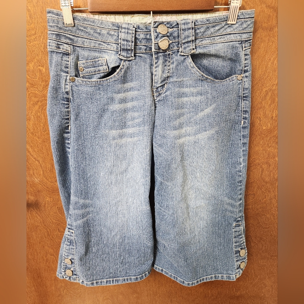 Rewind Blue Jean Wide Leg Board Short Or Capri